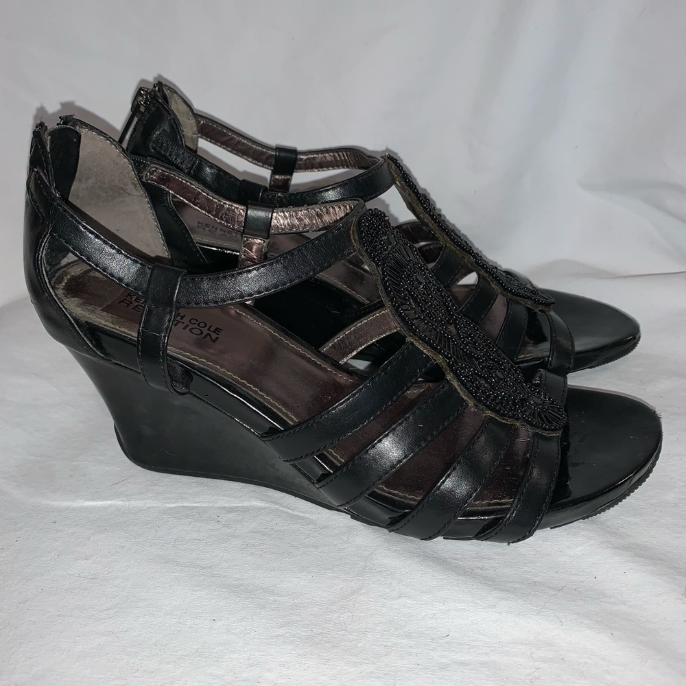 KENNETH COLE REACTION Black Cedar Dining Wedge Sandals Size 8.5